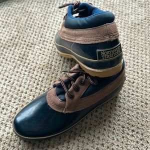 Women’s Vintage Northwest Territory duck boots size 7